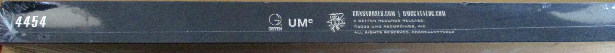 GUNS N' ROSES Use Your Illusion I & II 4xLP # 4454 - Image 5