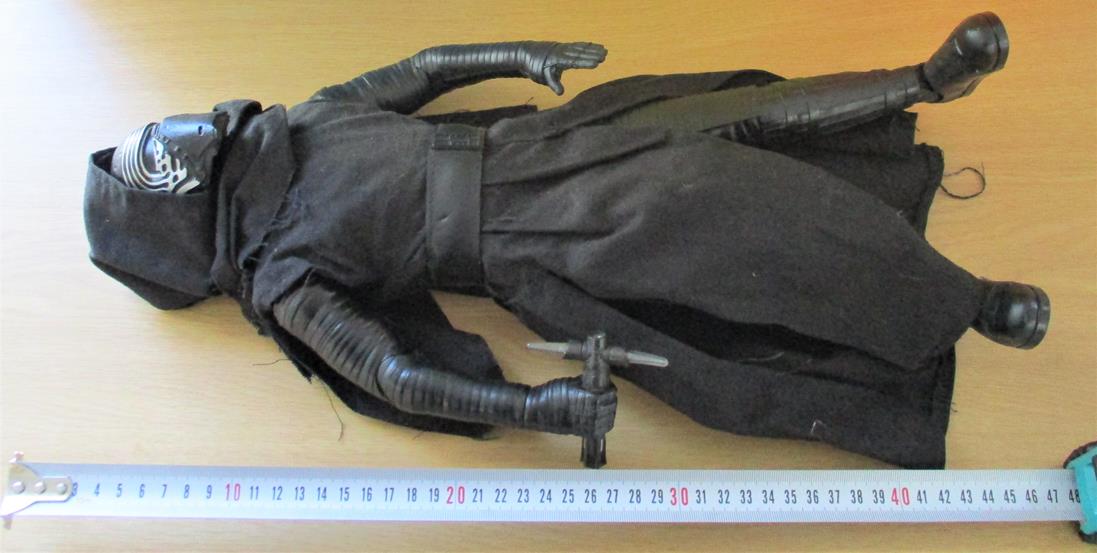 STAR WARS Kylo Ren 18 inch figurine no original packaging - Image 4